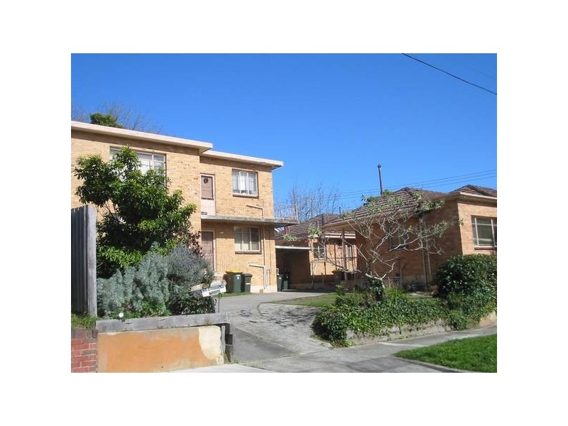 3/241 Warrigal Road, Burwood VIC 3125