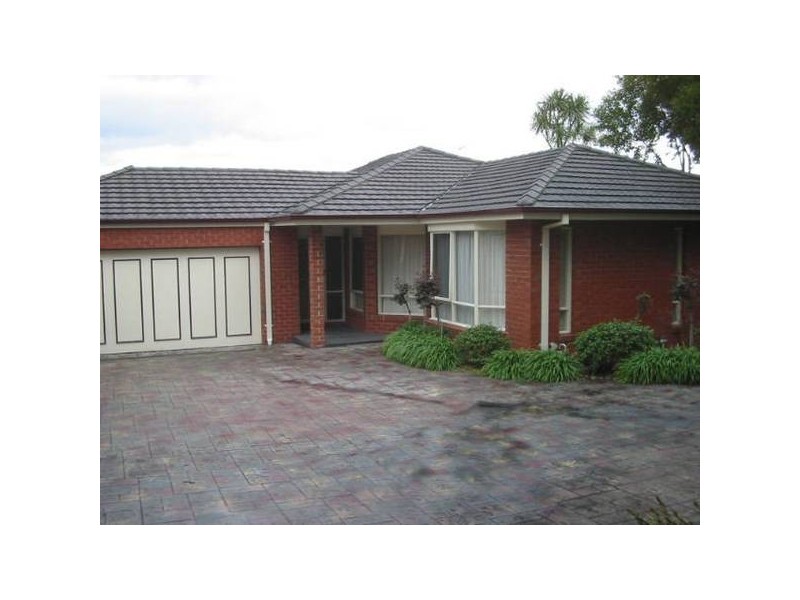 2/13 Church Street, Burwood VIC 3125