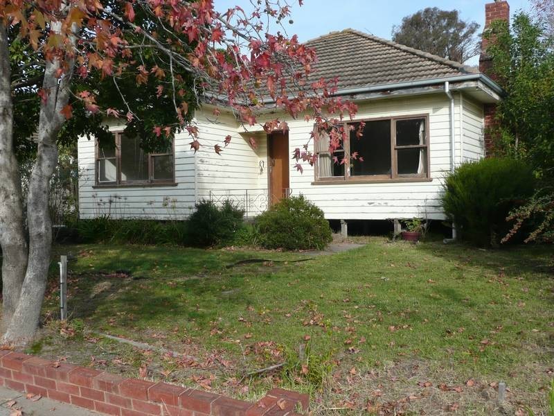 10 Carmody Street, Burwood VIC 3125