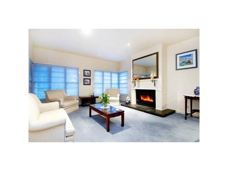 1 Albemarle Court, Glen Iris VIC 3146