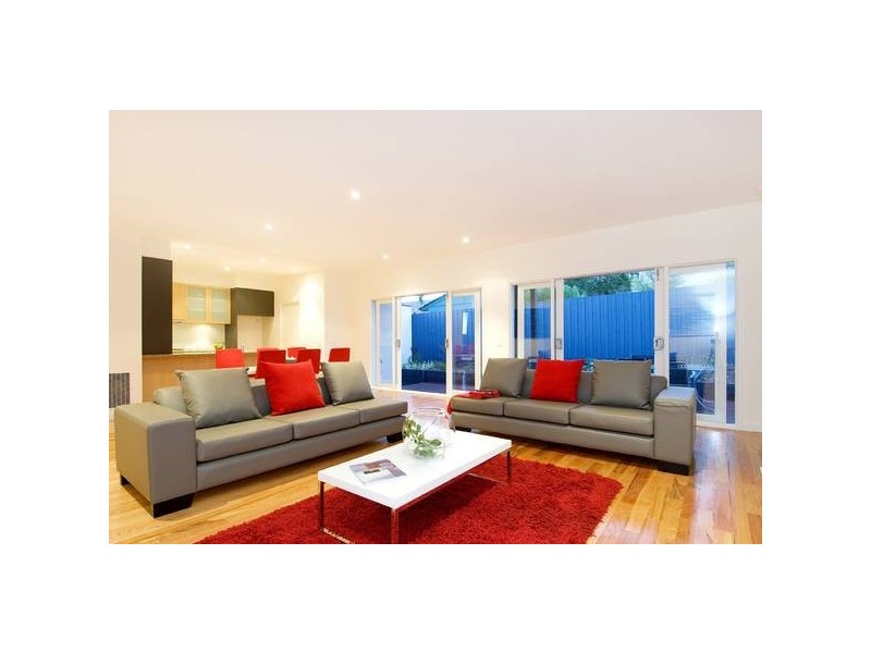 2/17 Kalang Road, Camberwell VIC 3124