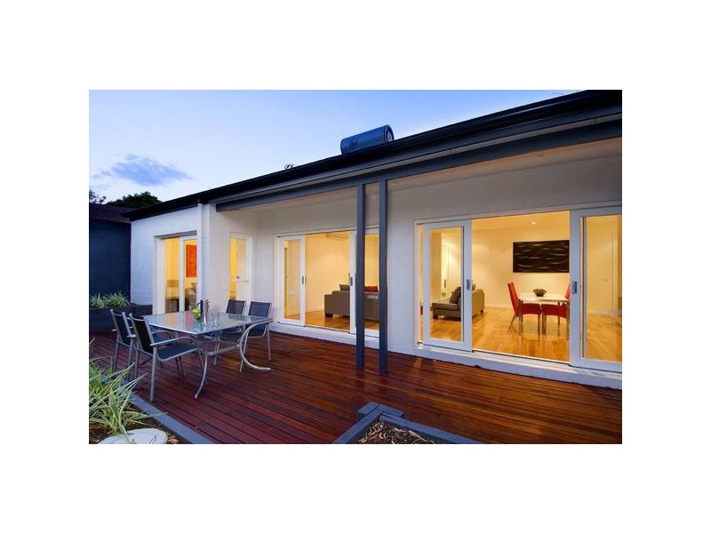 2/17 Kalang Road, Camberwell VIC 3124