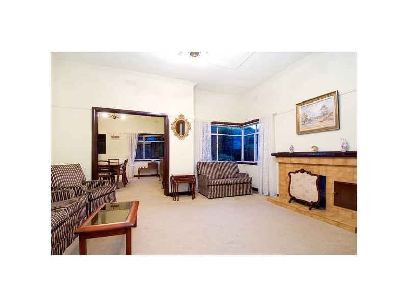 3 Chaleyer Street, Glen Iris VIC 3146
