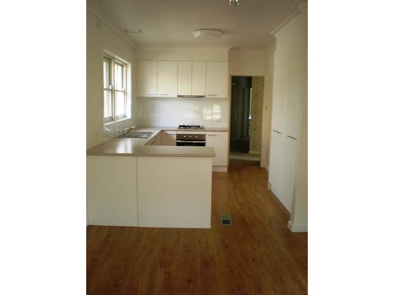 11 Rosaline Ave, Mount Waverley VIC 3149