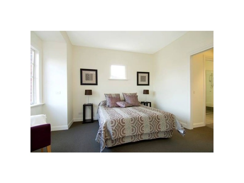17 Kalang Rd, Camberwell VIC 3124