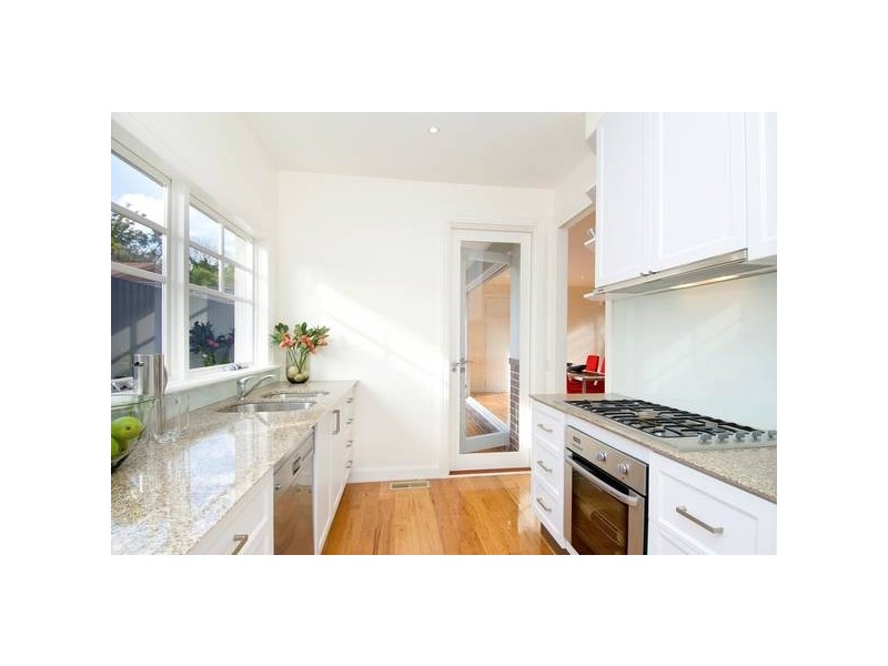 17 Kalang Rd, Camberwell VIC 3124