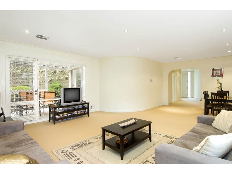 2/13 Gardiner Parade, Glen Iris VIC 3146