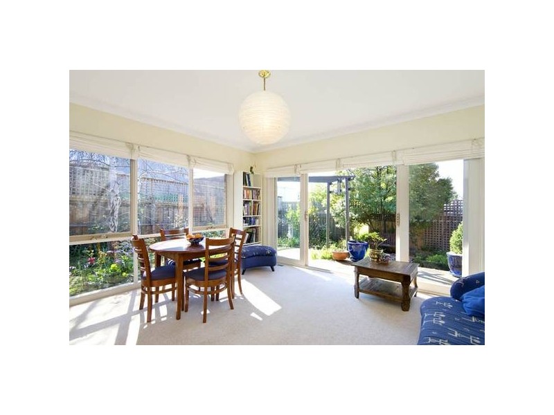 2/9 Church Street, Burwood VIC 3125