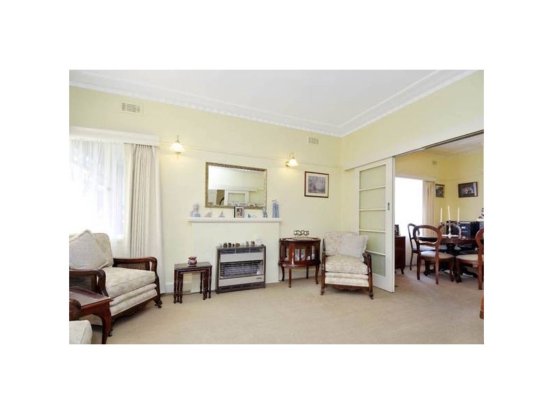 62 Roslyn Street, Burwood VIC 3125