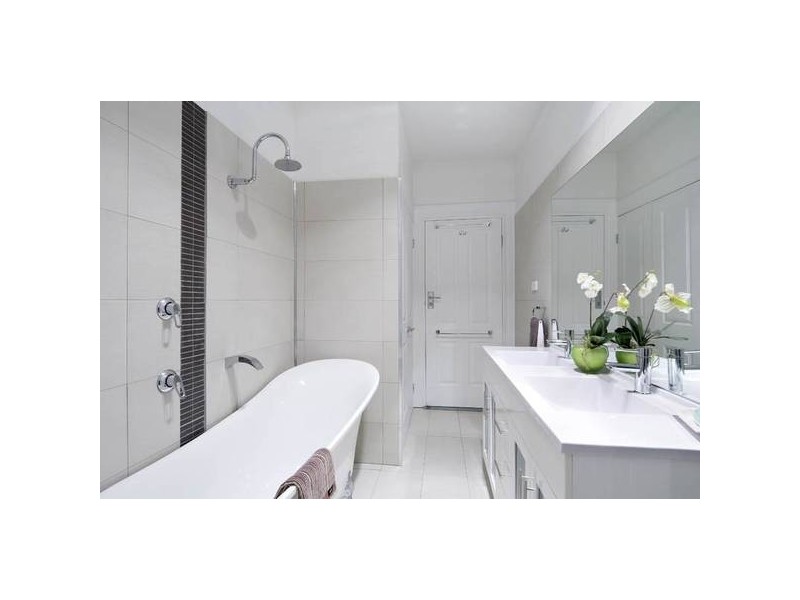 62 Ascot Vale Road, Flemington VIC 3031