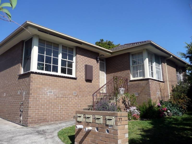 1/77 Warrigal Road, Surrey Hills VIC 3127
