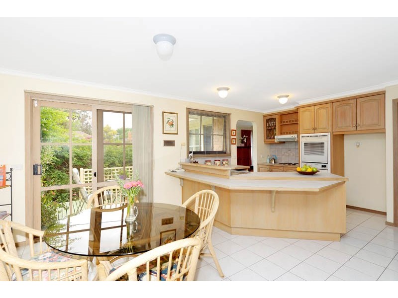 31 Fulton Crescent, Burwood VIC 3125