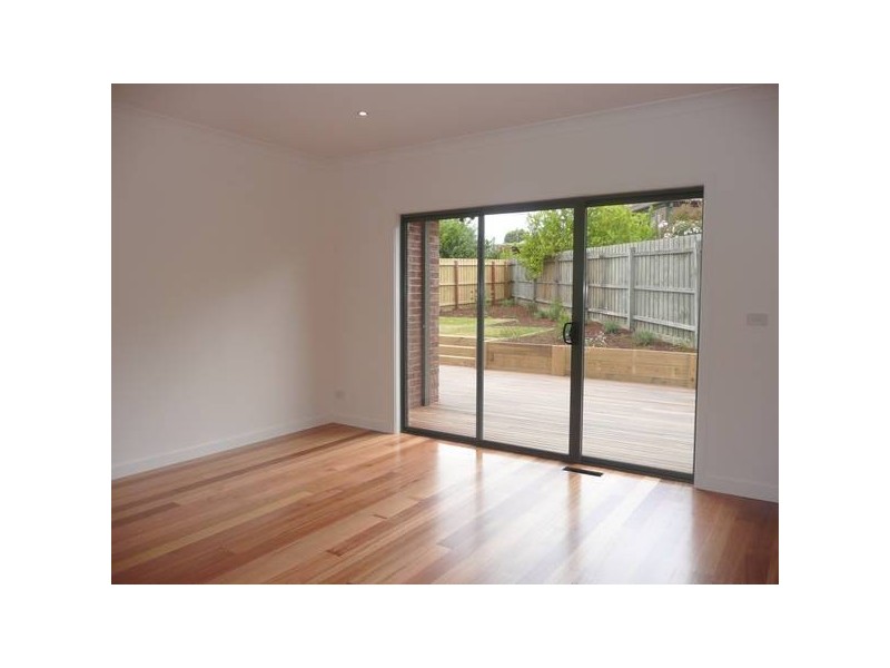 3/9 Fulton Crescent, Burwood VIC 3125