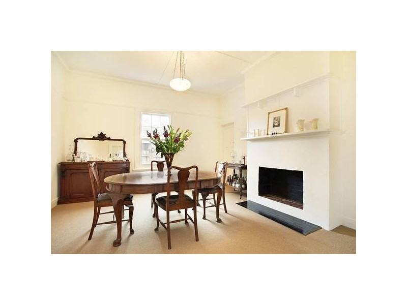 4 Braeside Avenue, Camberwell VIC 3124