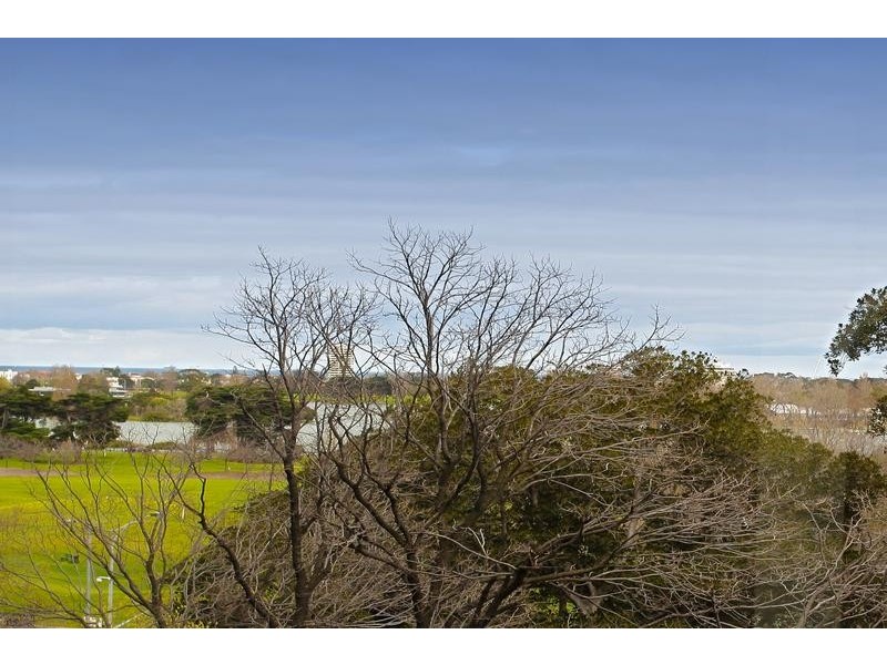 122/1 Queens Road, Melbourne VIC 3000