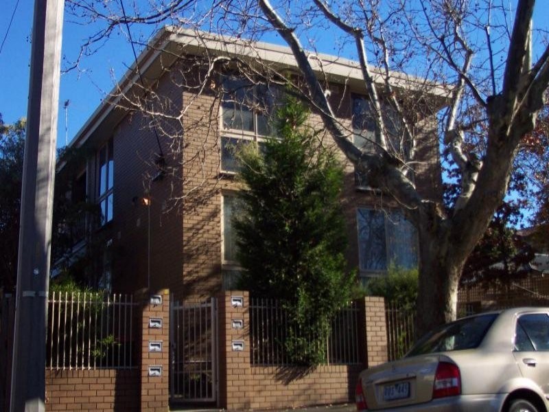 3/11 Chatham Street, Flemington VIC 3031