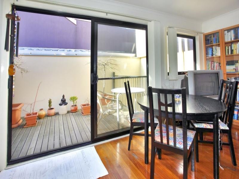 14/24 Ireland Street, West Melbourne VIC 3003