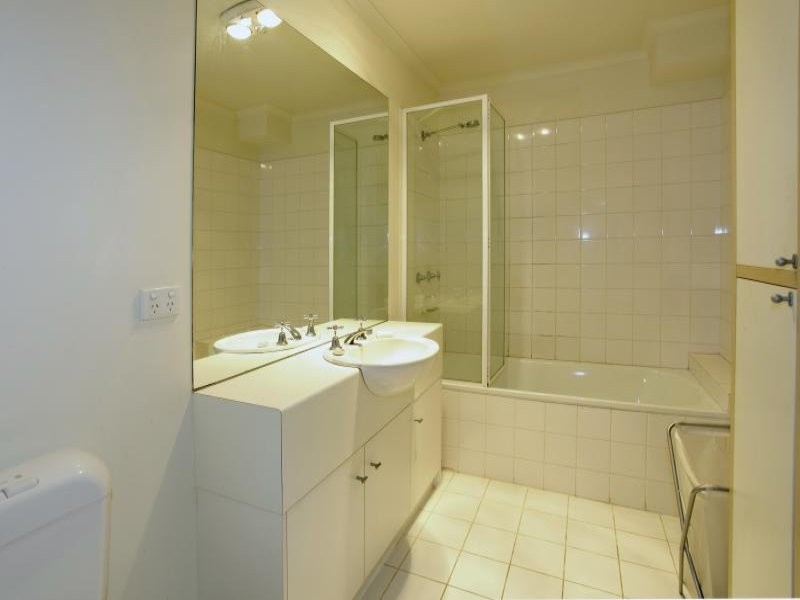 14/24 Ireland Street, West Melbourne VIC 3003