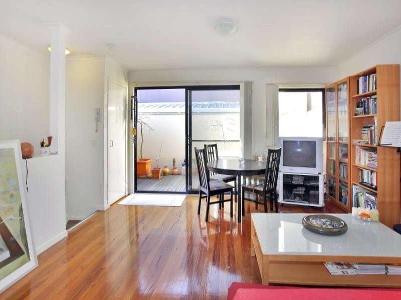 14/24 Ireland Street, West Melbourne VIC 3003