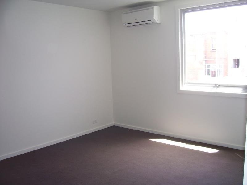 3/12 Lancashire Lane, North Melbourne VIC 3051