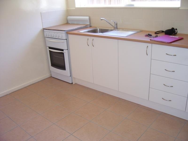 3/8 Nottingham Street, Kensington VIC 3031