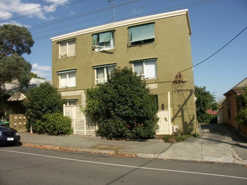 6/32 Finsbury Street, Flemington VIC 3031