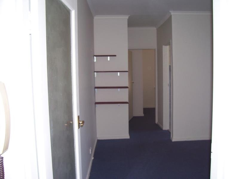 6/32 Finsbury Street, Flemington VIC 3031