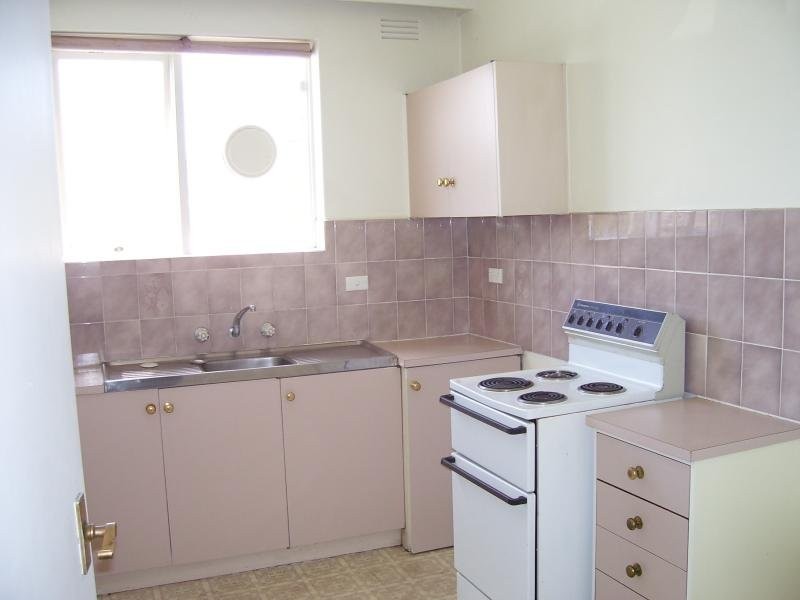 6/32 Finsbury Street, Flemington VIC 3031