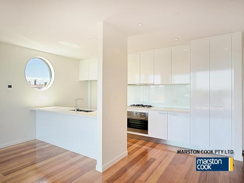 11/30-34 Napier Street, Essendon VIC 3040