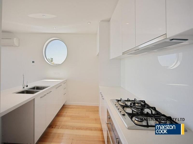 11/30-34 Napier Street, Essendon VIC 3040