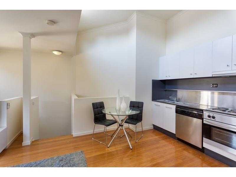 8/18 Ireland Street, West Melbourne VIC 3003