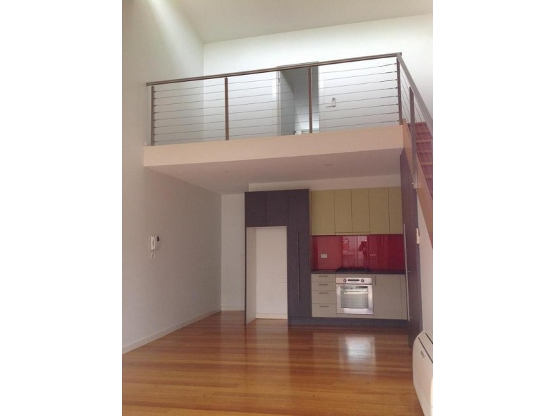 2/26 Pin Oak Crescent, Flemington VIC 3031
