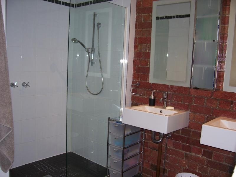 4/11 Anderson Street, West Melbourne VIC 3003