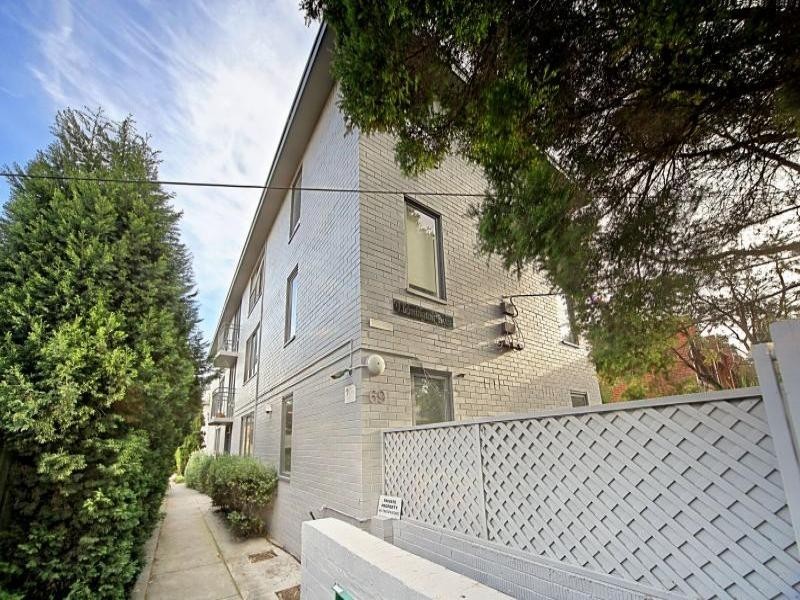 9/69 Edinburgh Street, Flemington VIC 3031