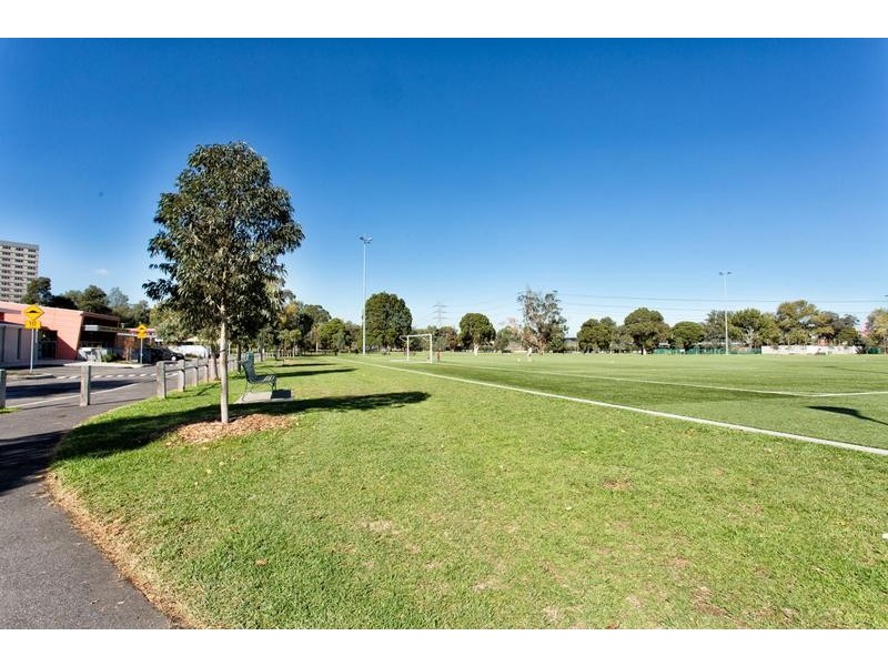 304/88 Altona Street, Kensington VIC 3031