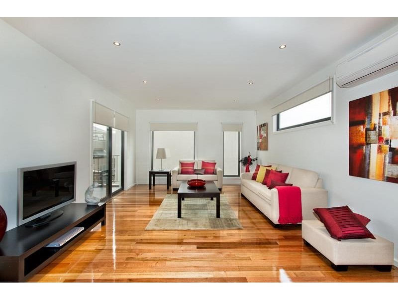 1a St Kinnord Street, Aberfeldie VIC 3040