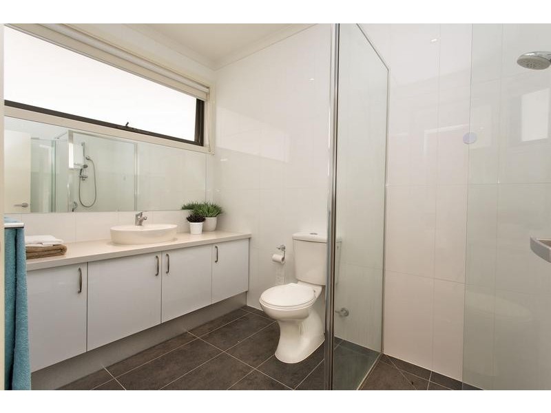1a St Kinnord Street, Aberfeldie VIC 3040