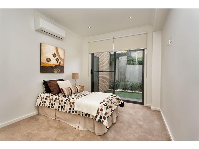 1a St Kinnord Street, Aberfeldie VIC 3040