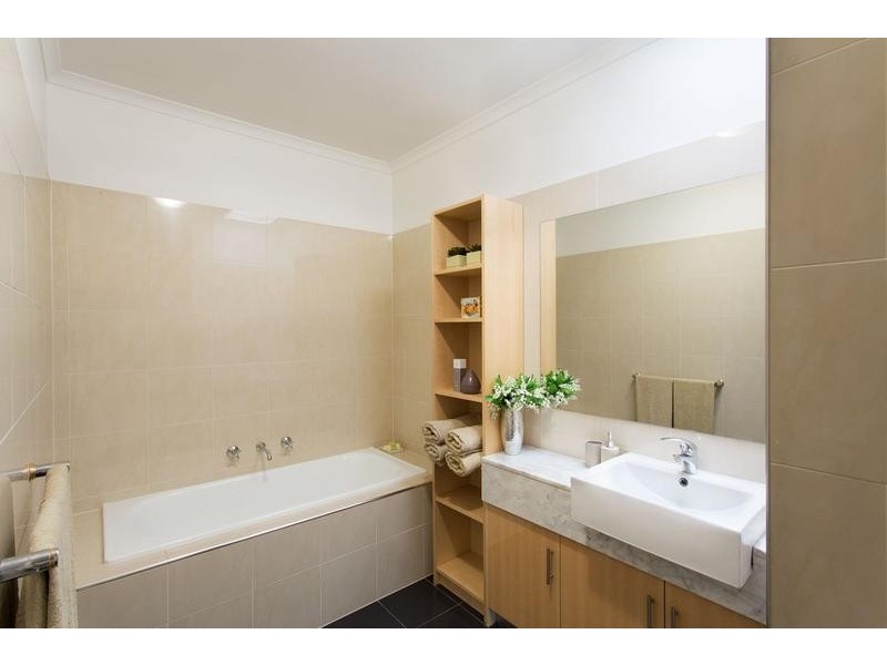 8/228 Buckley Street, Essendon VIC 3040