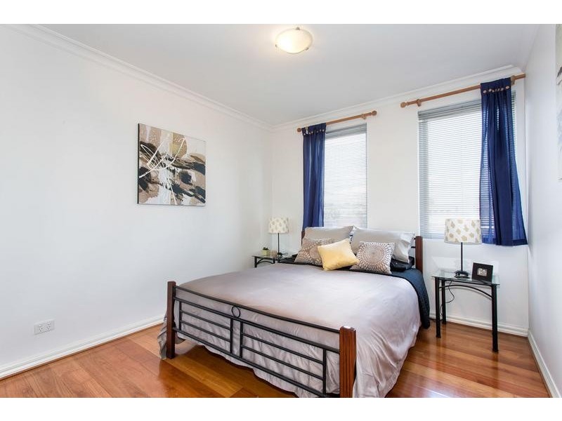8/228 Buckley Street, Essendon VIC 3040
