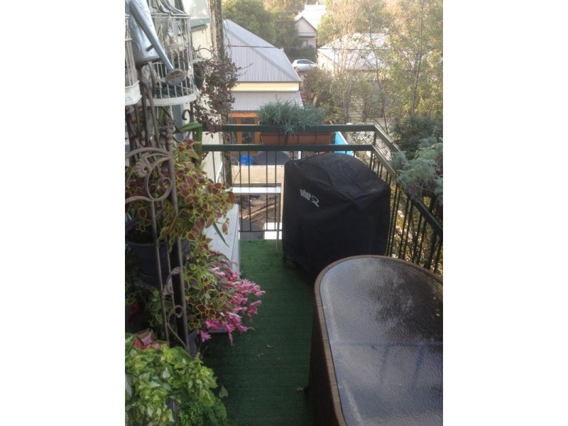 8/70 Edinburgh Street, Flemington VIC 3031