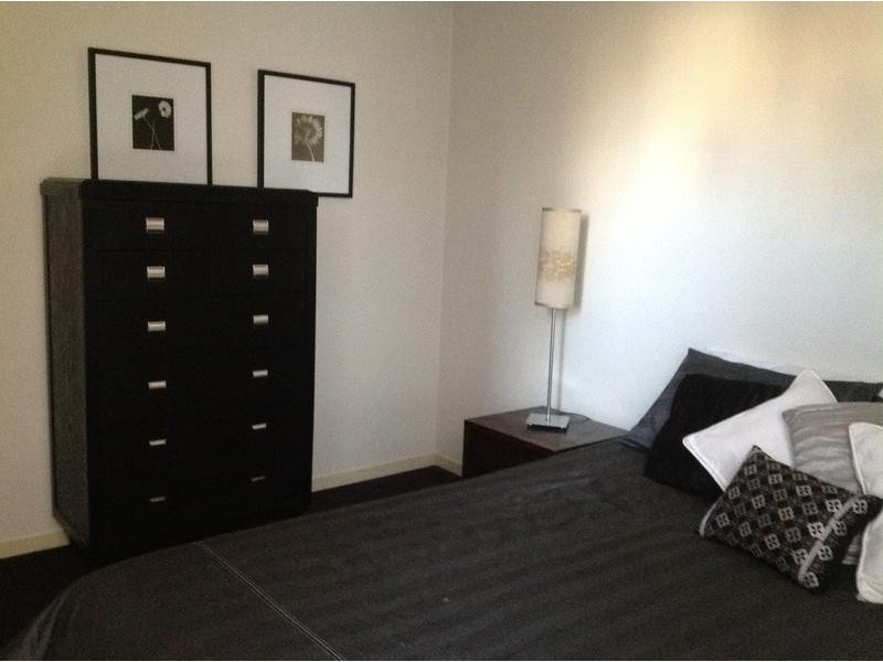 902/11-17 Cohen Place, Melbourne VIC 3000