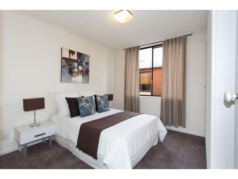 9/121 Wellington Street, Flemington VIC 3031