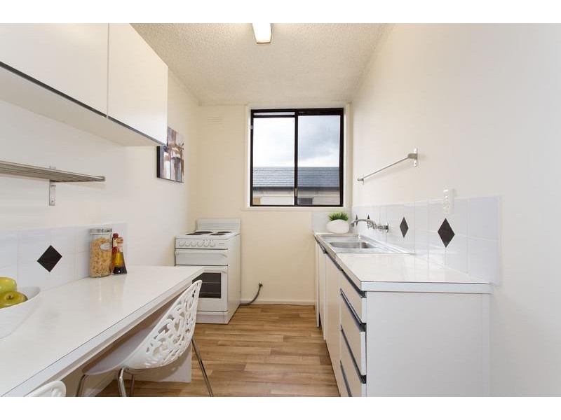 9/121 Wellington Street, Flemington VIC 3031