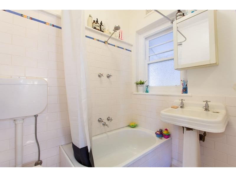 14 Percy Street, Kensington VIC 3031