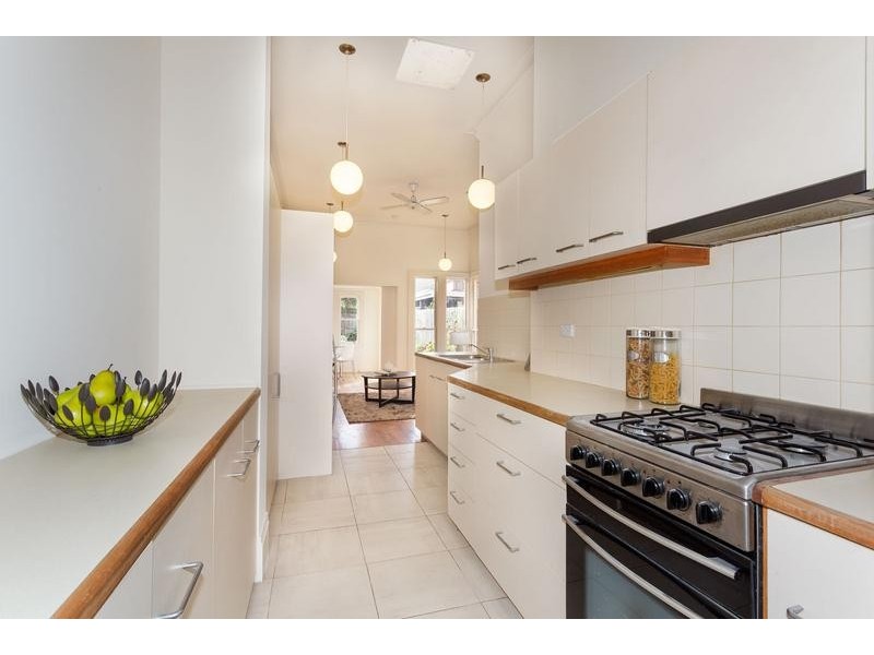 41 Finsbury Street, Flemington VIC 3031