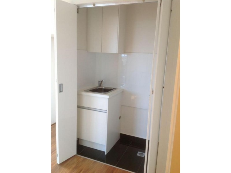 12/82 Hopetoun Avenue, Brunswick West VIC 3055