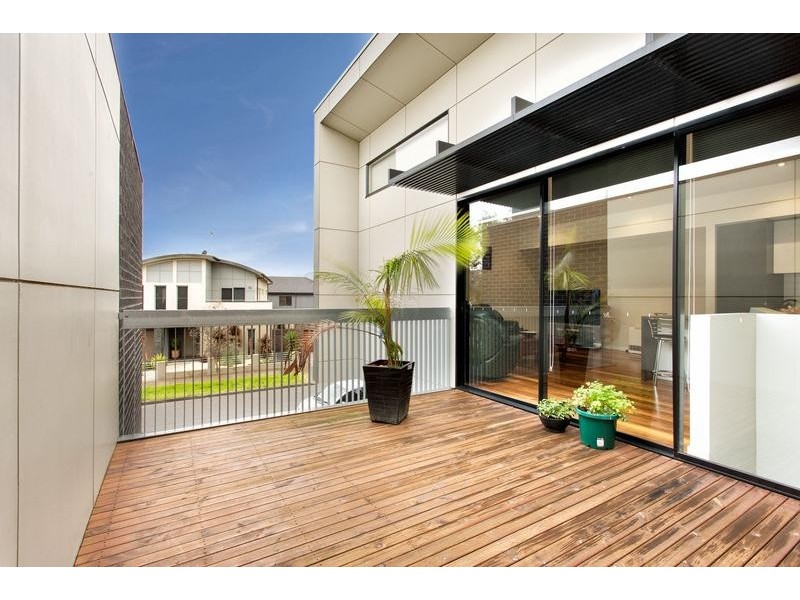 33 Hillsdale Avenue, Maribyrnong VIC 3032