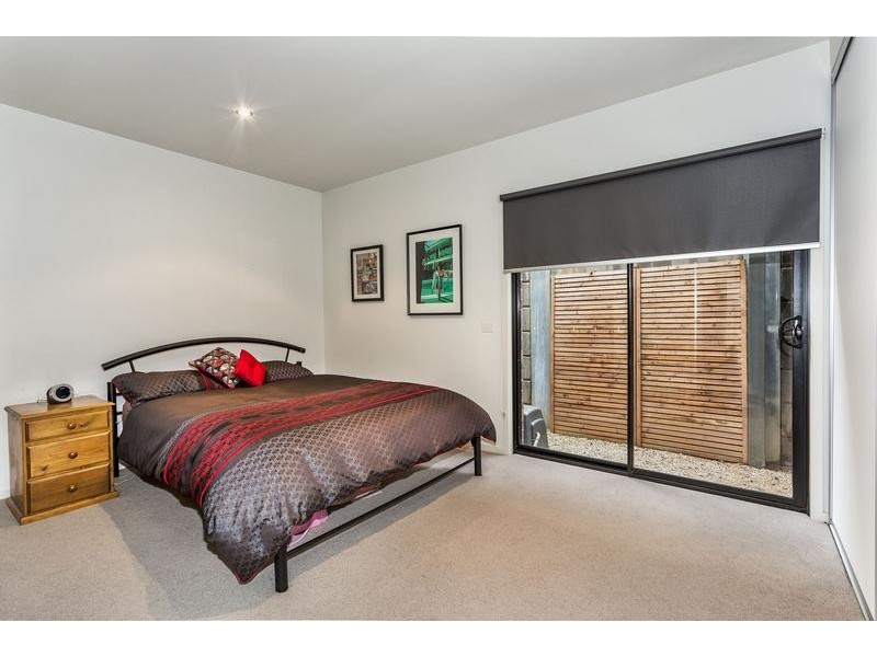 33 Hillsdale Avenue, Maribyrnong VIC 3032