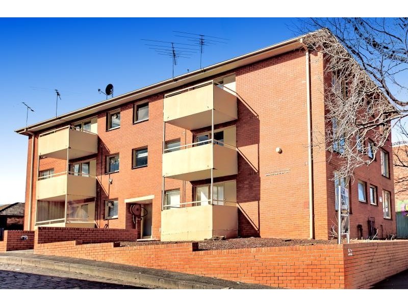 8/52 Epsom Road, Kensington VIC 3031